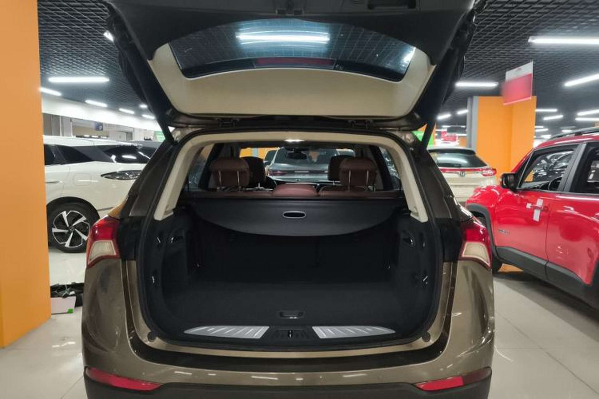 Used Buick Envision 2019 28T 4x4 Elite Version China V Standard Trunk