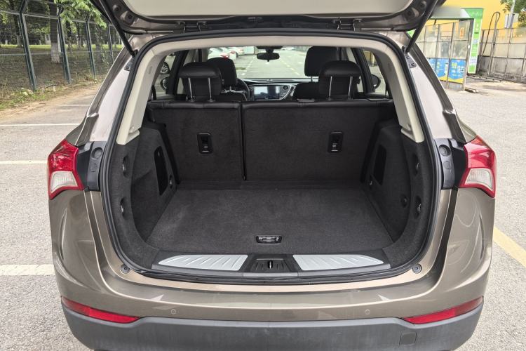 Used Buick Envision 2019 20T Two-Wheel Drive Leading Version China V Standard Trunk