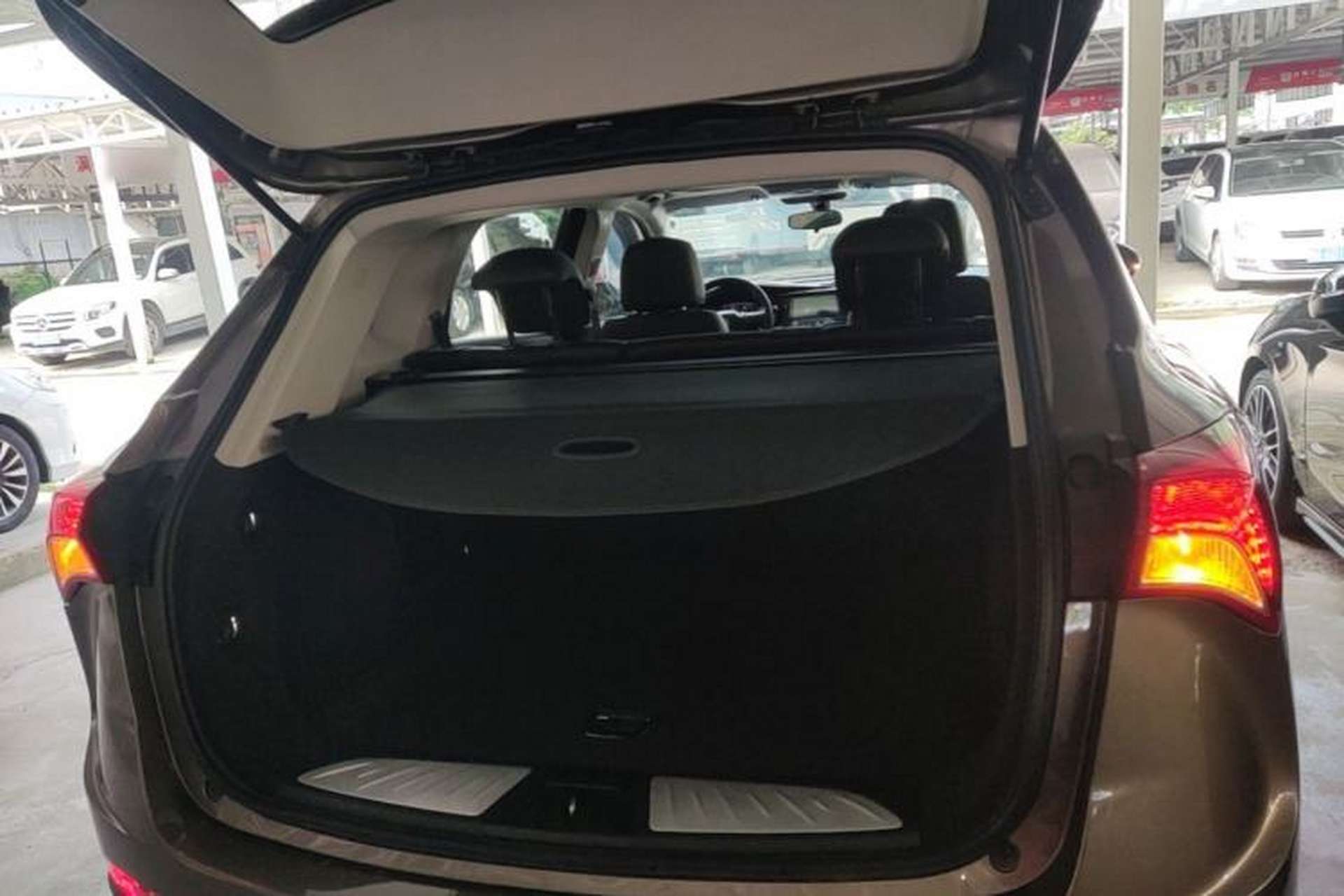Used Buick Envision 2019 20T Two-Wheel Drive Leading Version China V Standard Trunk