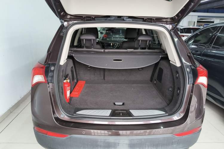 Used Buick Envision 2019 20T Two-Wheel Drive Elite Version China V Standard Trunk