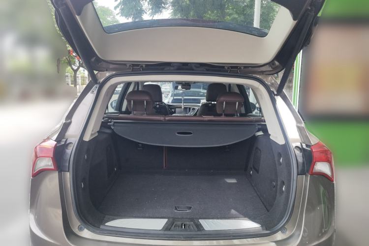 Used Buick Envision 2019 20T Two-Wheel Drive Luxury Version China V Standard Trunk