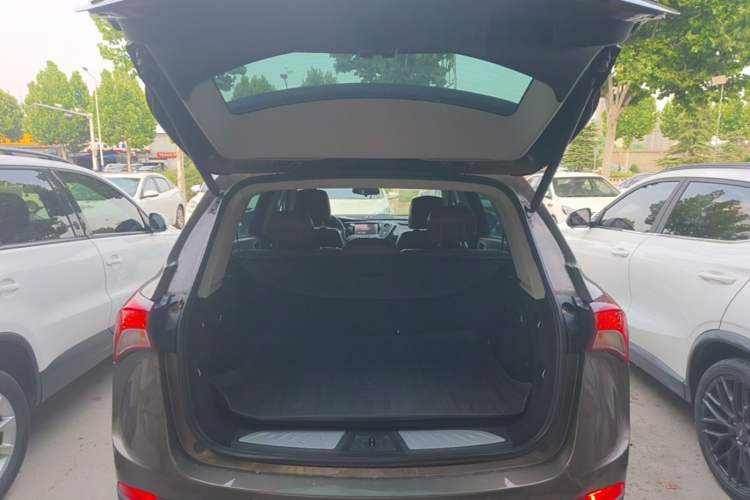Used Buick Envision 2019 28T 4x4 Elite Version China V Standard Trunk