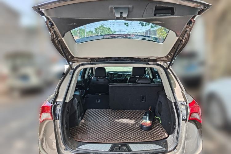 Used Buick Envision 2019 20T Two-Wheel Drive Leading Version China V Standard Trunk