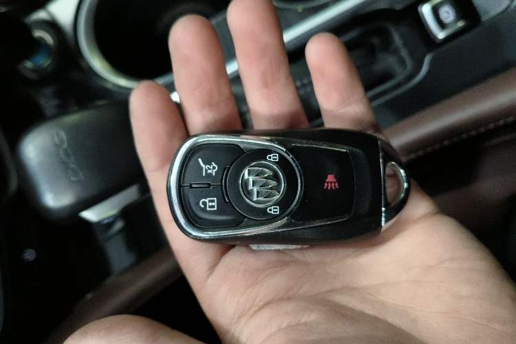 Used Buick Envision 2019 20T Two-Wheel Drive Luxury Version China VI Standard Vehicle Key