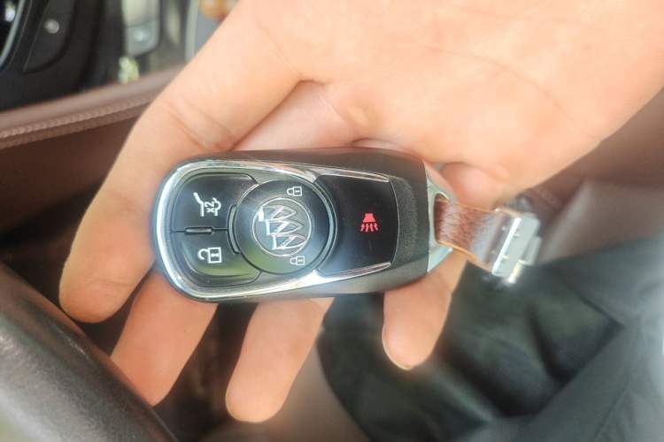 Used Buick Envision 2019 28T 4x4 Luxury Model China VI Standard Vehicle Key