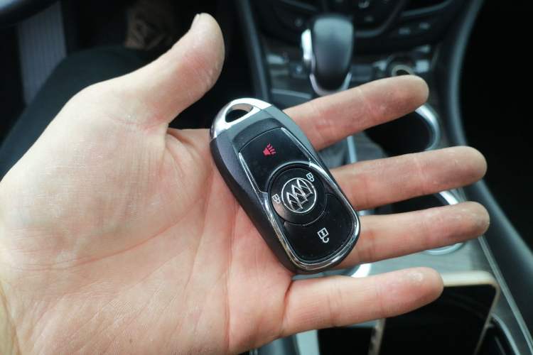 Used Buick Envision 2019 20T Two-Wheel Drive Elite Version China V Standard Vehicle Key