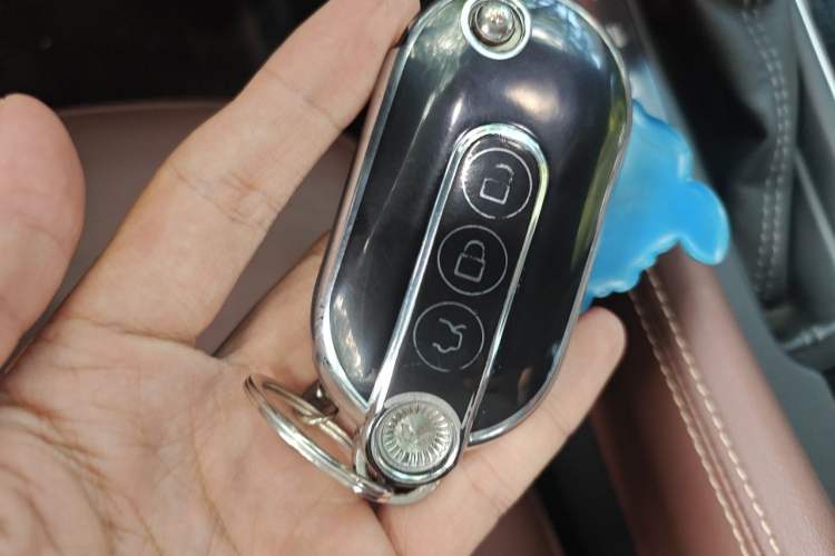Used Buick Envision 2019 28T 4x4 Elite Version China V Standard Vehicle Key