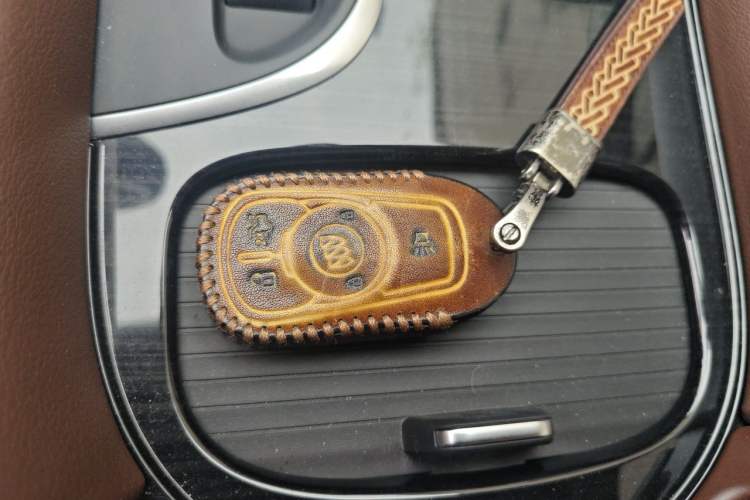 Used Buick Envision 2019 28T Four-Wheel Drive Elite Version China VI Standard Vehicle Key