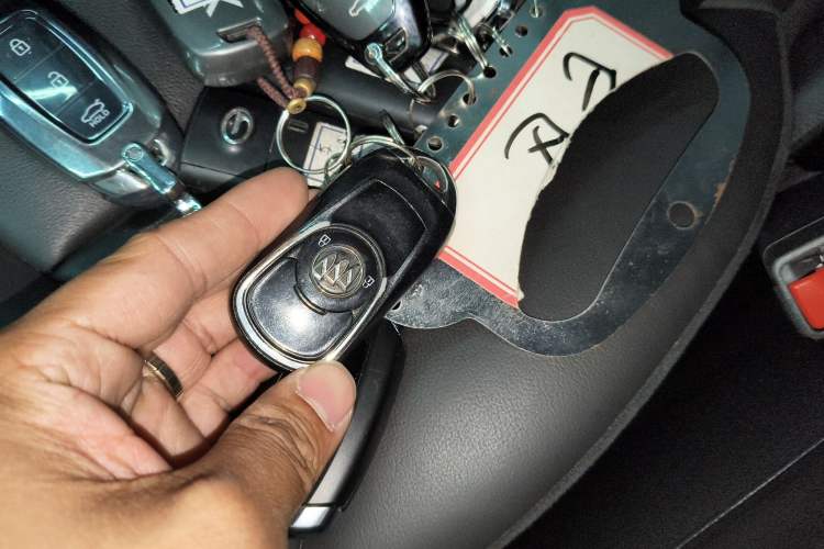 Used Buick Envision 2019 20T Two-Wheel Drive Elite Version China V Standard Vehicle Key
