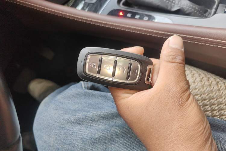 Used Buick Envision 2019 28T Four-Wheel Drive Elite Version China VI Standard Vehicle Key