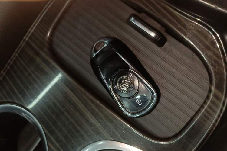 Used Buick Envision 2019 20T Two-Wheel Drive Elite Version China VI Standard Vehicle Key