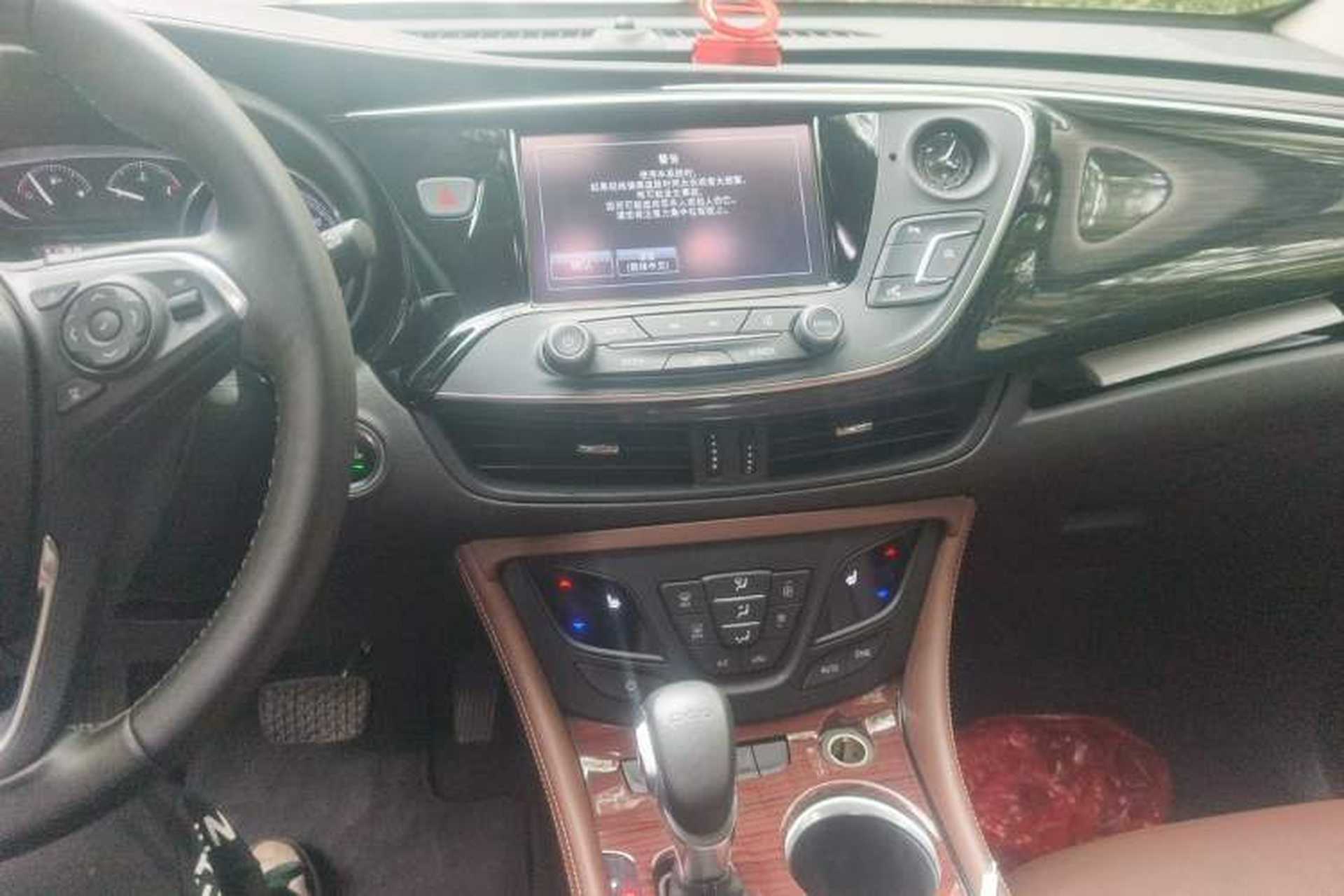 Used Buick Envision 2019 20T Two-Wheel Drive Luxury Version China V Standard Audio And AC Panel