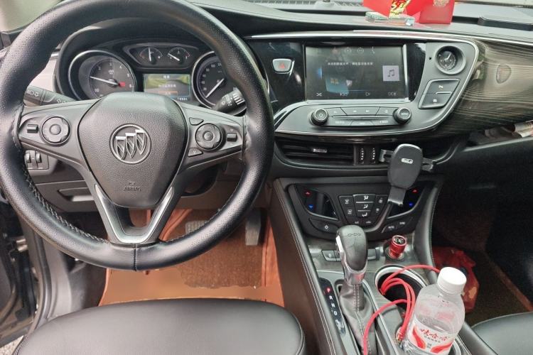 Used Buick Envision 2019 20T Two-Wheel Drive Leading Version China V Standard Center Console