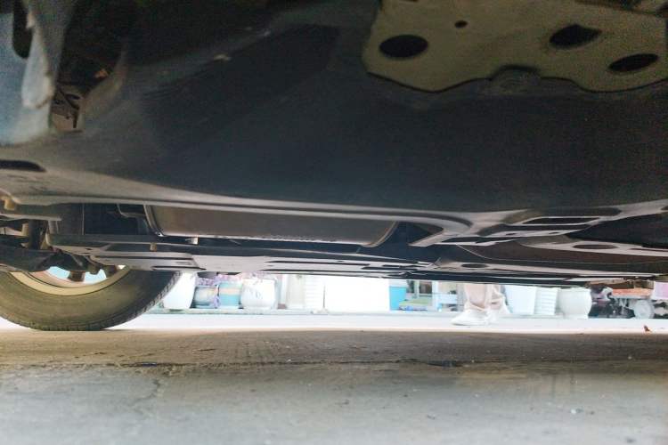 Used Buick Envision 2019 20T Two-Wheel Drive Elite Version China V Standard Chassis Rear Right