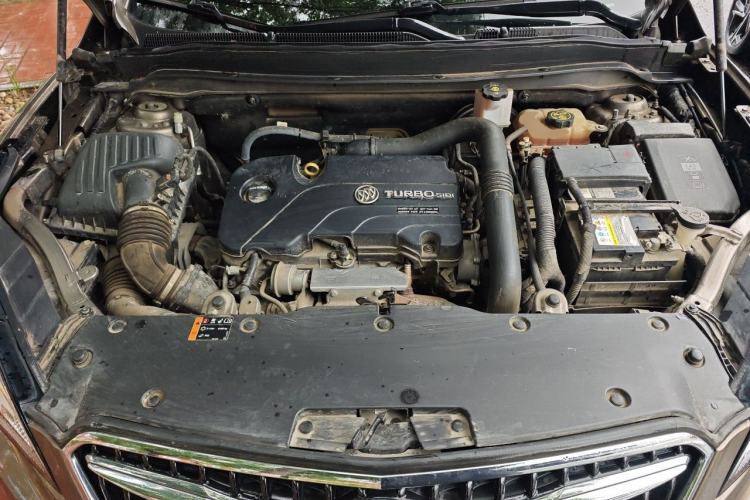 Used Buick Envision 2019 20T Two-Wheel Drive Luxury Version China V Standard Engine Bay