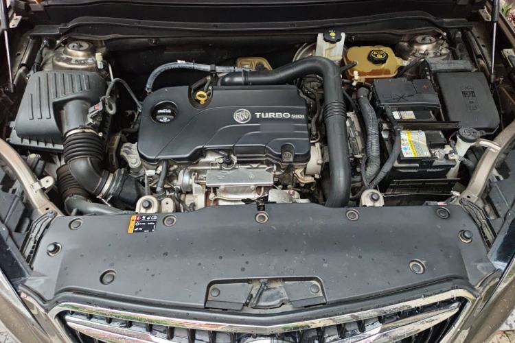 Used Buick Envision 2019 20T Two-Wheel Drive Elite Version China VI Standard Engine Bay
