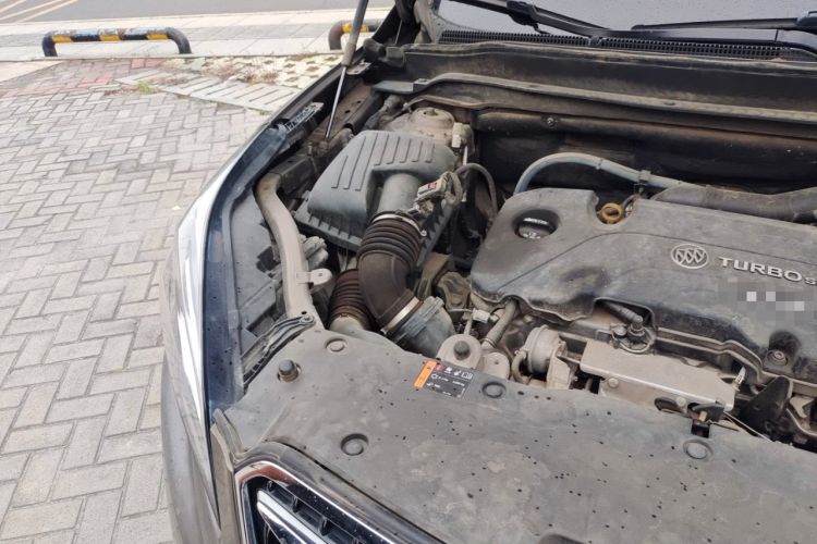 Used Buick Envision 2019 20T Two-Wheel Drive Elite Version China VI Standard Engine Bay Right
