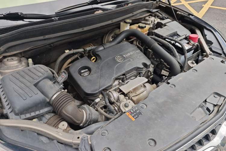Used Buick Envision 2019 20T Two-Wheel Drive Leading Version China V Standard Engine Bay Right