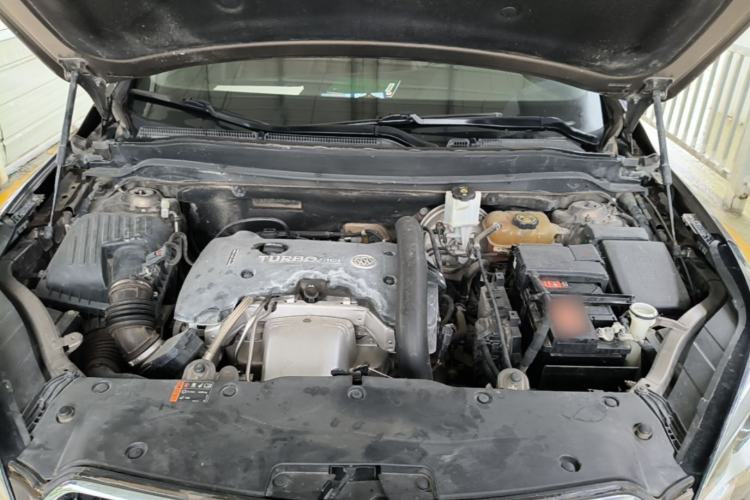Used Buick Envision 2019 28T 4x4 Elite Version China V Standard Engine Bay