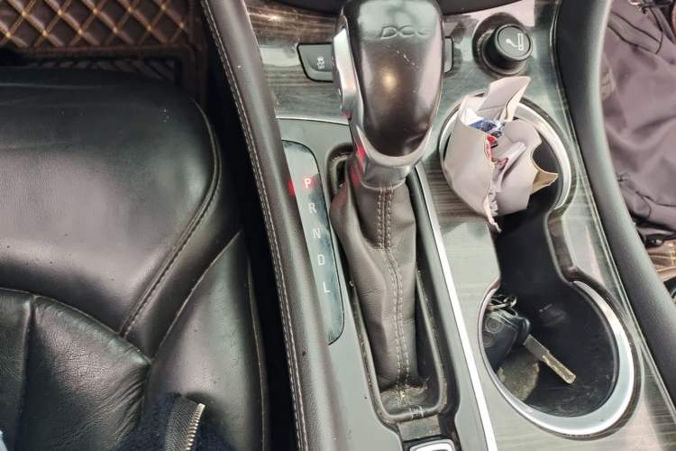 Used Buick Envision 2019 20T Two-Wheel Drive Elite Version China VI Standard Gear Lever