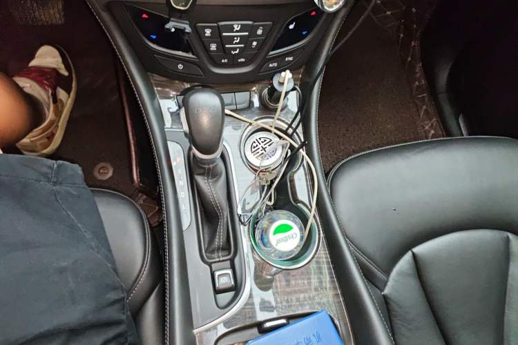 Used Buick Envision 2019 20T Two-Wheel Drive Elite Version China VI Standard Gear Lever