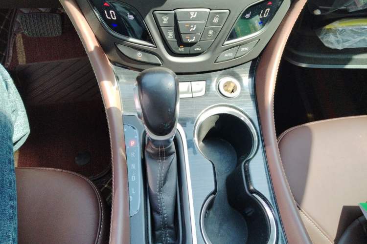 Used Buick Envision 2019 28T Four-Wheel Drive Elite Version China VI Standard Gear Lever