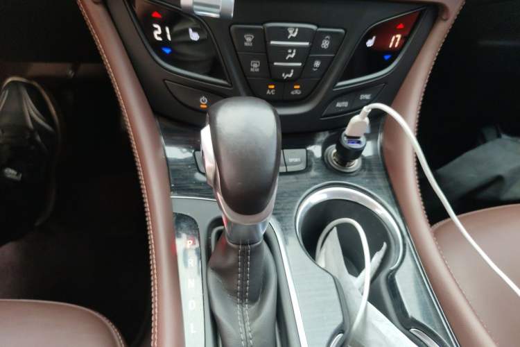 Used Buick Envision 2019 28T Four-Wheel Drive Elite Version China VI Standard Gear Lever