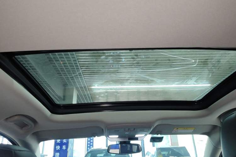 Used Buick Envision 2019 20T Two-Wheel Drive Leading Version China V Standard Headliner