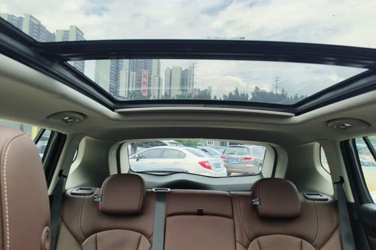 Used Buick Envision 2019 20T Two-Wheel Drive Luxury Version China VI Standard Headliner