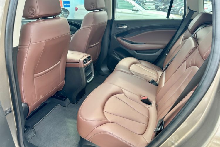 Used Buick Envision 2019 20T Two-Wheel Drive Luxury Version China VI Standard Interior 11