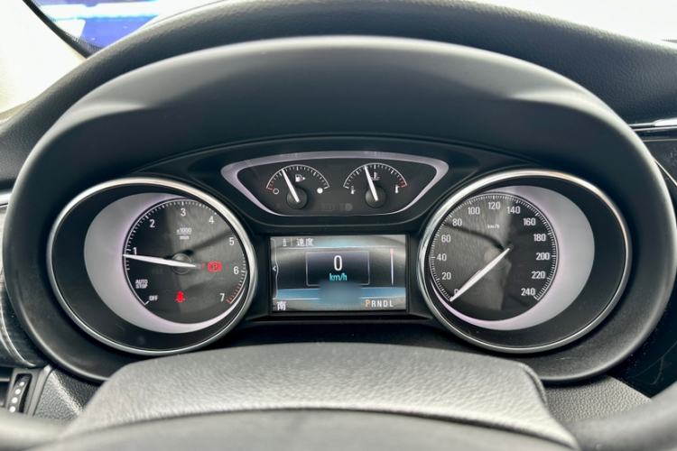 Used Buick Envision 2019 20T Two-Wheel Drive Luxury Version China VI Standard Interior 4
