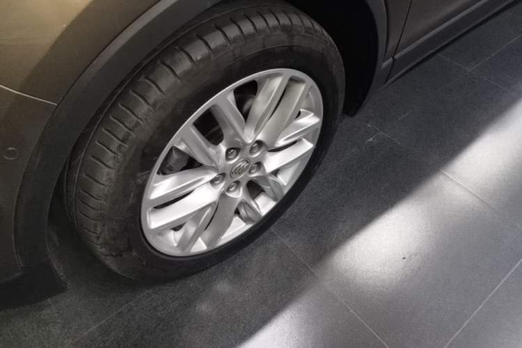 Used Buick Envision 2019 28T 4x4 Luxury Model China VI Standard Left Front Wheel Hub