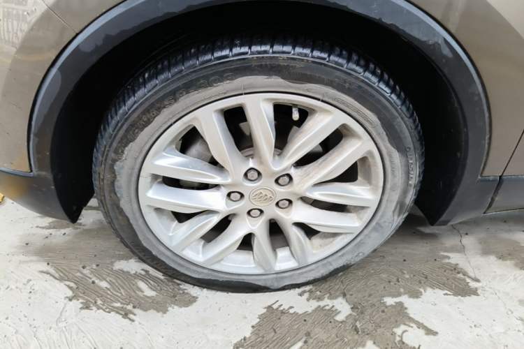 Used Buick Envision 2019 28T 4x4 Elite Version China V Standard Left Front Wheel Hub