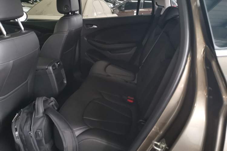 Used Buick Envision 2019 20T Two-Wheel Drive Elite Version China VI Standard Left Rear Seat