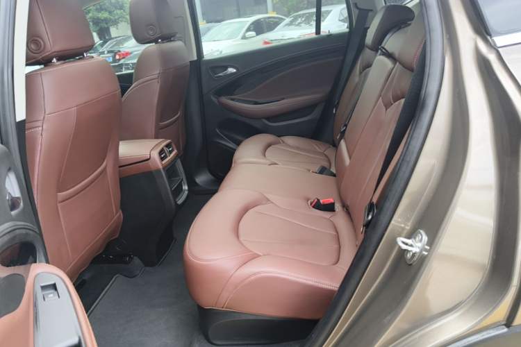 Used Buick Envision 2019 20T Two-Wheel Drive Luxury Version China VI Standard Left Rear Seat