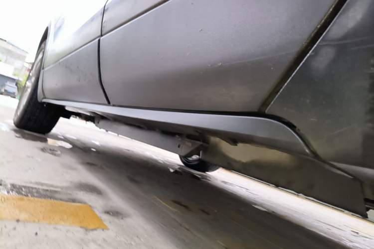 Used Buick Envision 2019 28T 4x4 Elite Version China V Standard Left Side Sill