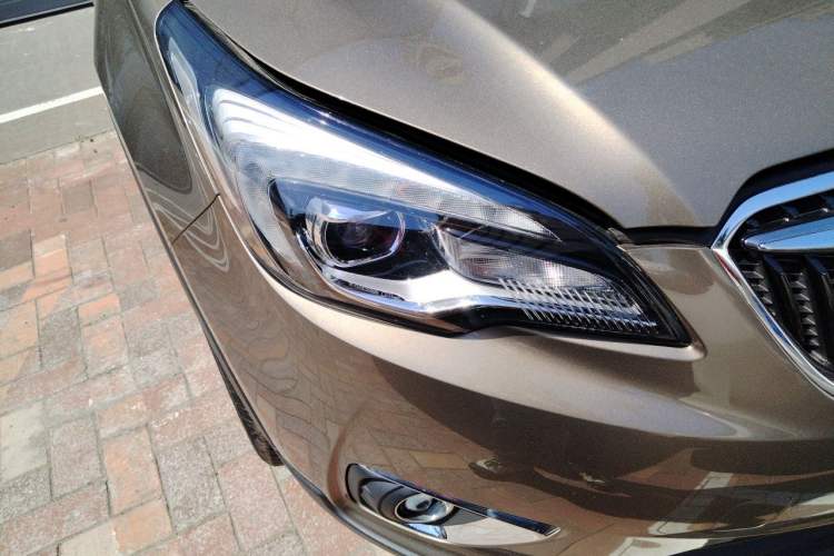 Used Buick Envision 2019 28T Four-Wheel Drive Elite Version China VI Standard Right Front Headlight