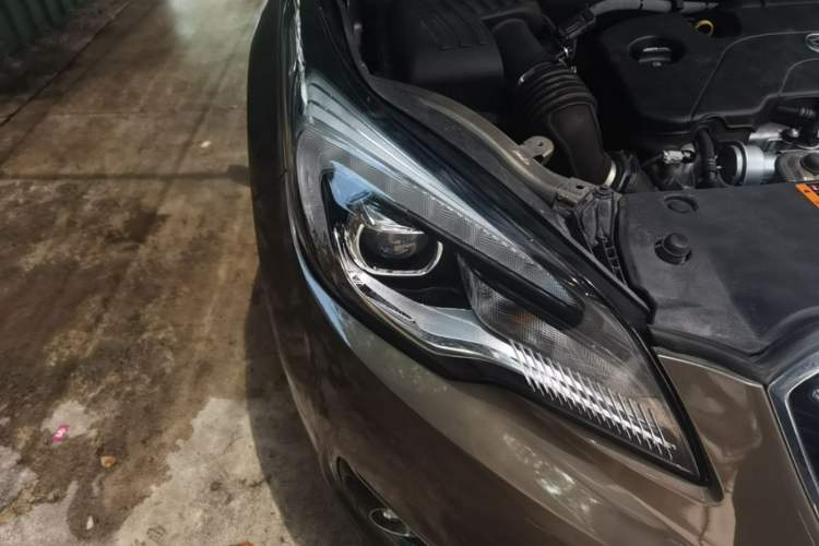 Used Buick Envision 2019 20T Two-Wheel Drive Luxury Version China V Standard Right Front Headlight