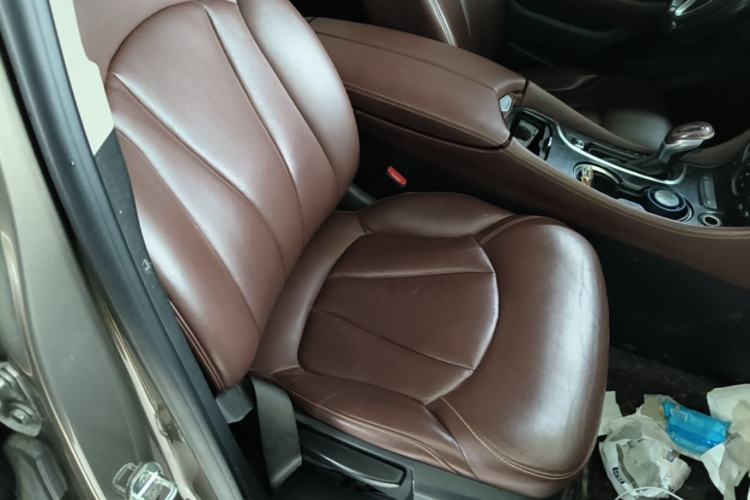 Used Buick Envision 2019 28T 4x4 Elite Version China V Standard Right Front Seat