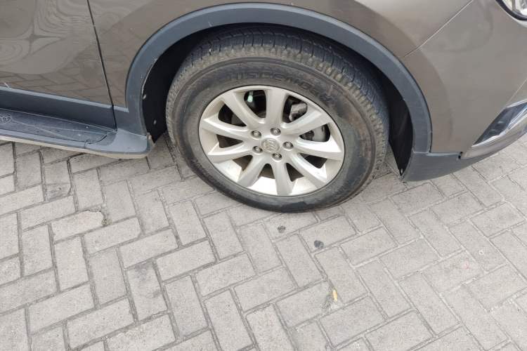 Used Buick Envision 2019 20T Two-Wheel Drive Elite Version China VI Standard Right Front Wheel Hub