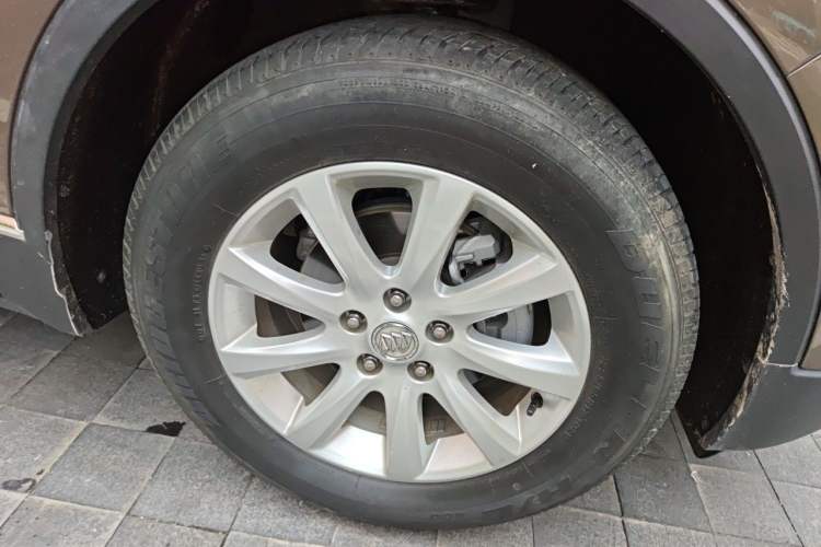 Used Buick Envision 2019 20T Two-Wheel Drive Elite Version China VI Standard Right Front Wheel Hub