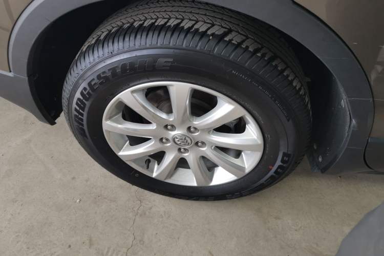 Used Buick Envision 2019 20T Two-Wheel Drive Elite Version China VI Standard Right Rear Wheel Hub