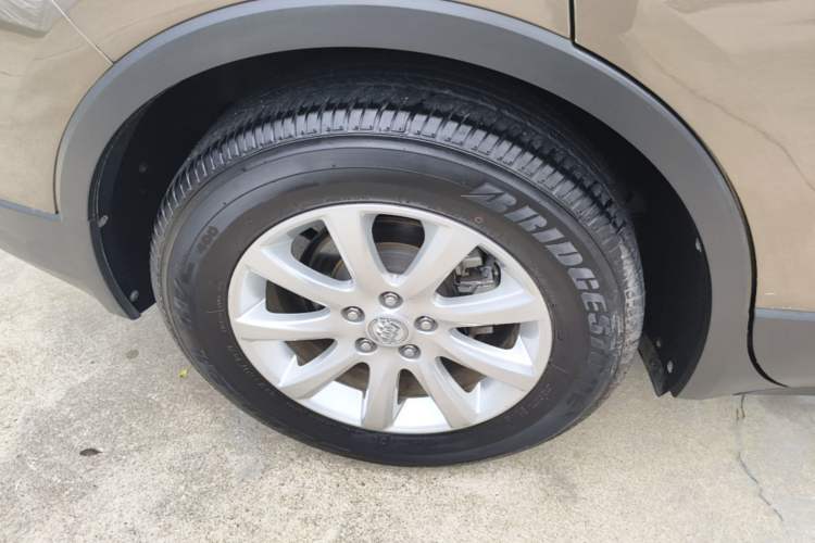 Used Buick Envision 2019 20T Two-Wheel Drive Luxury Version China VI Standard Right Rear Wheel Hub