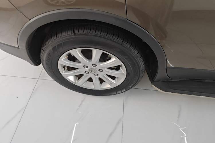 Used Buick Envision 2019 20T Two-Wheel Drive Leading Model China VI Standard Right Rear Wheel Hub
