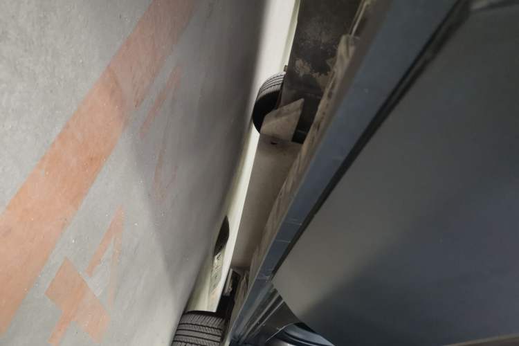 Used Buick Envision 2019 20T Two-Wheel Drive Elite Version China VI Standard Right Side Sill