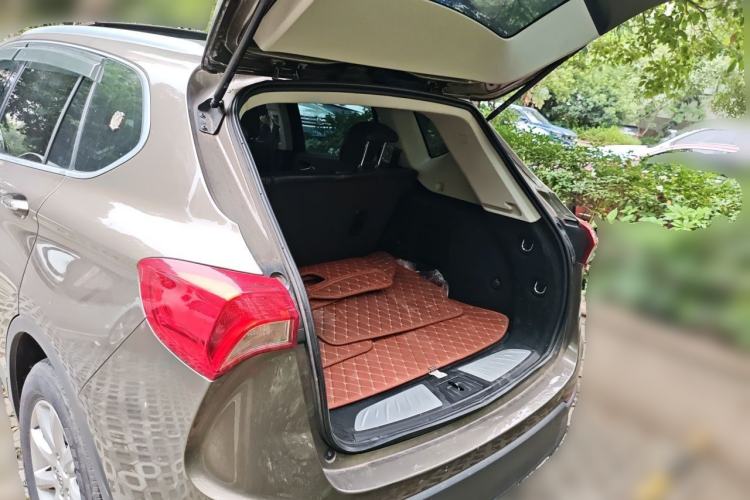 Used Buick Envision 2019 20T Two-Wheel Drive Elite Version China VI Standard Trunk