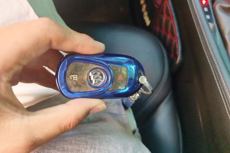 Used Buick Envision 2019 20T Two-Wheel Drive Elite Version China V Standard Vehicle Key