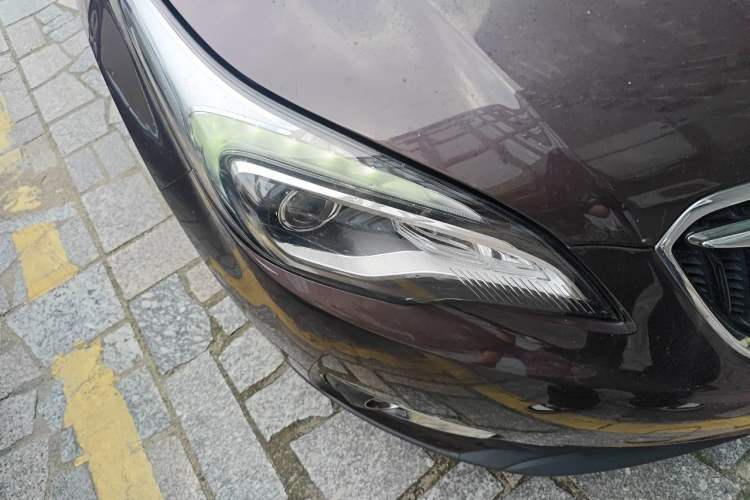 Used Buick Envision 2019 20T Two-Wheel Drive Elite Version China V Standard Right Front Headlight