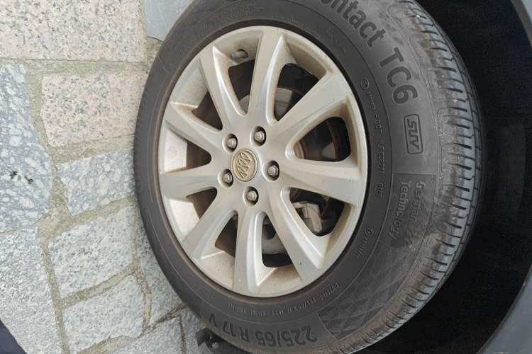 Used Buick Envision 2019 20T Two-Wheel Drive Elite Version China V Standard Right Front Wheel Hub