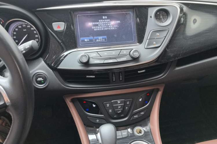 Used Buick Envision 2019 28T Four-Wheel Drive Elite Version China VI Standard Audio And AC Panel